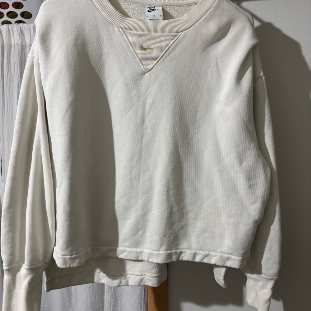 Nike women’s Cream Crewneck Sweater